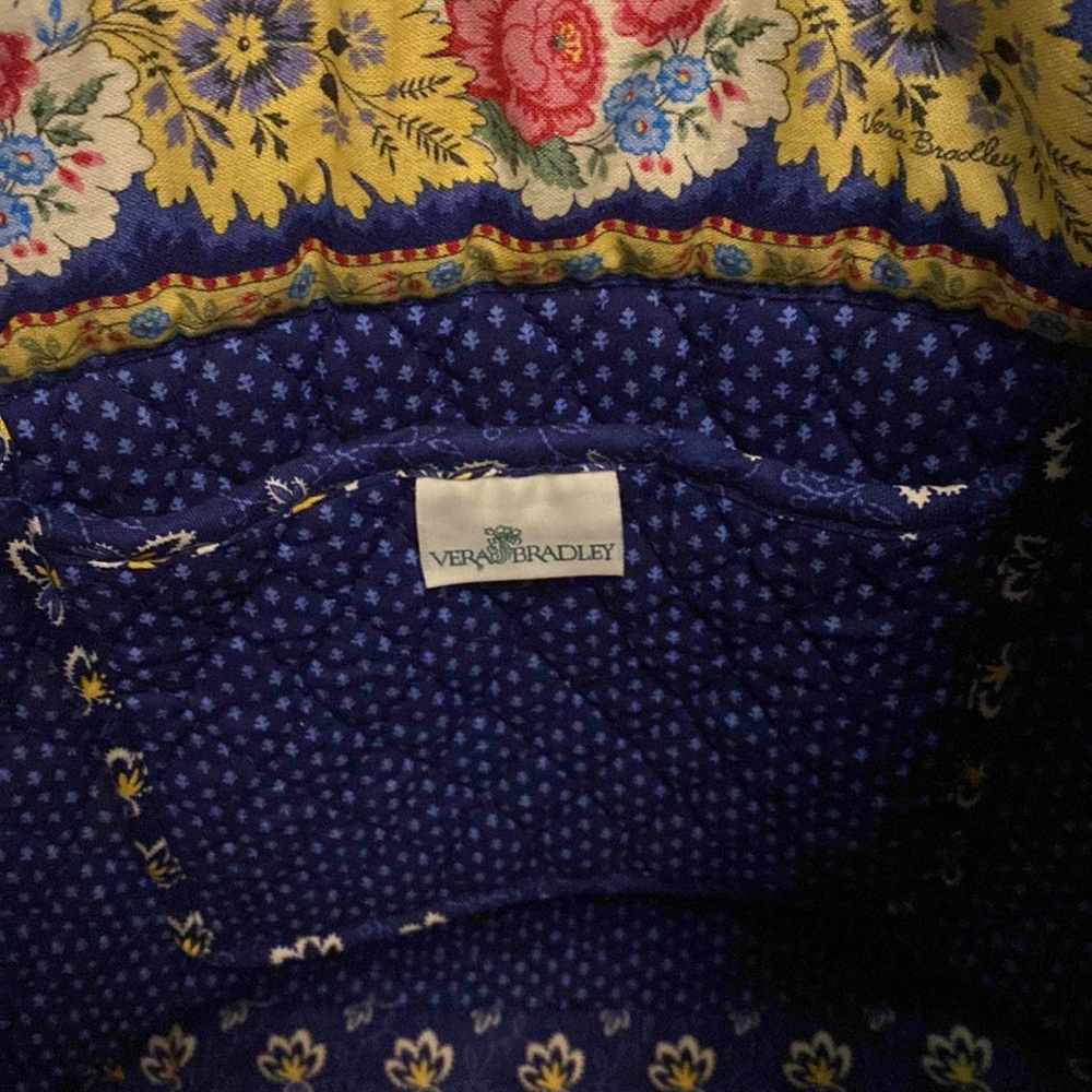 Vera Bradley quilted tote bag - Picture 4 of 6